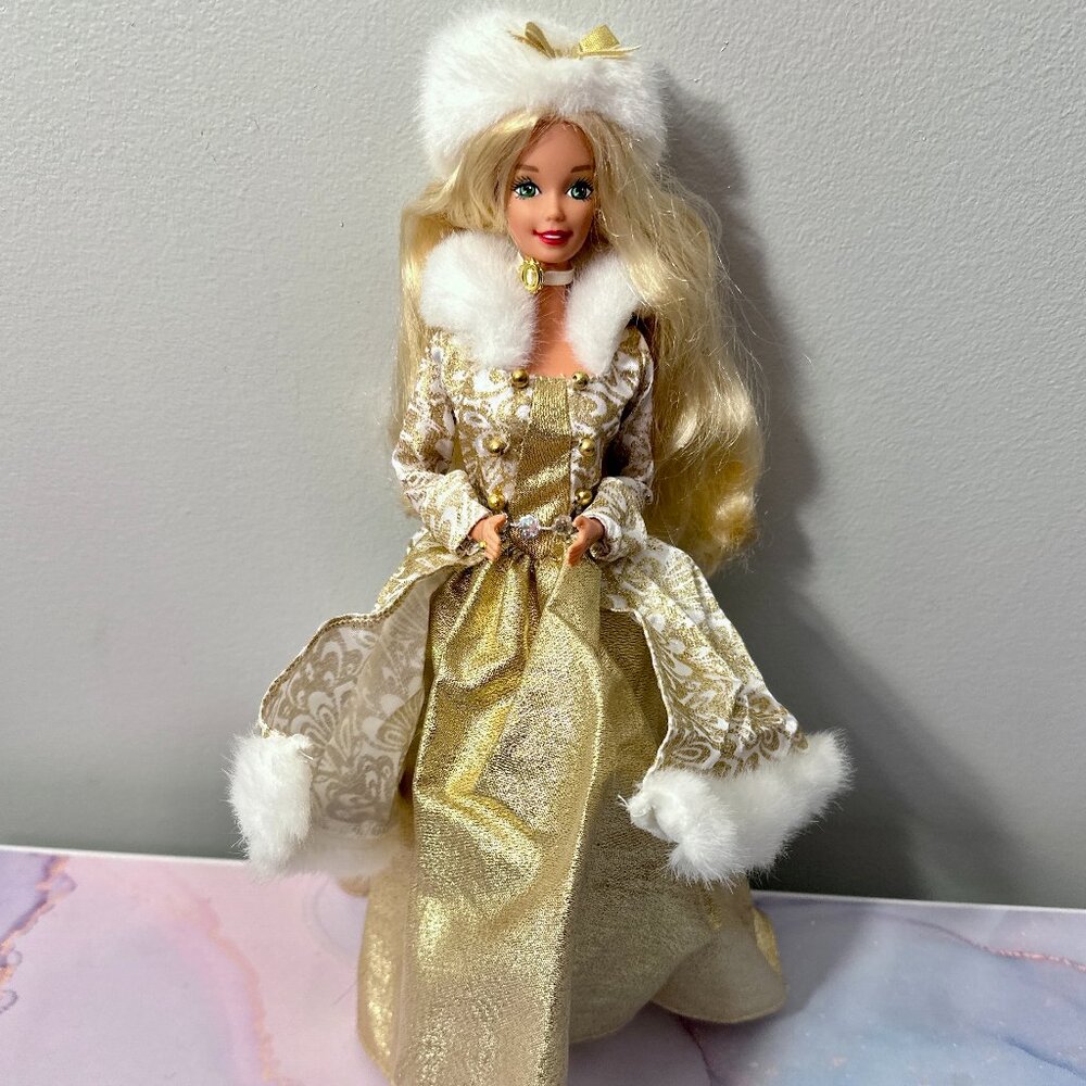 1995 Winter Fantasy Barbie, Blonde
